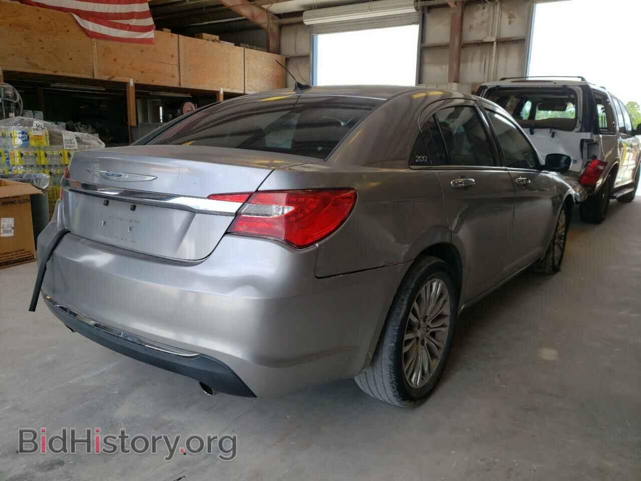 2013 CHRYSLER 200 - VIN: 1C3CCBCG9DN523362 - Photo 4