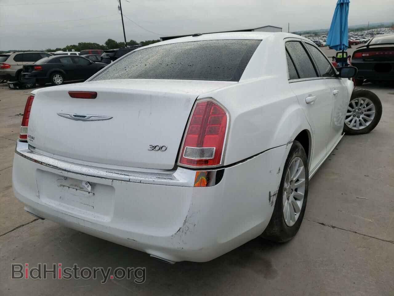 2012 CHRYSLER 300 - VIN: 2C3CCAAG8CH201073 - Photo 4