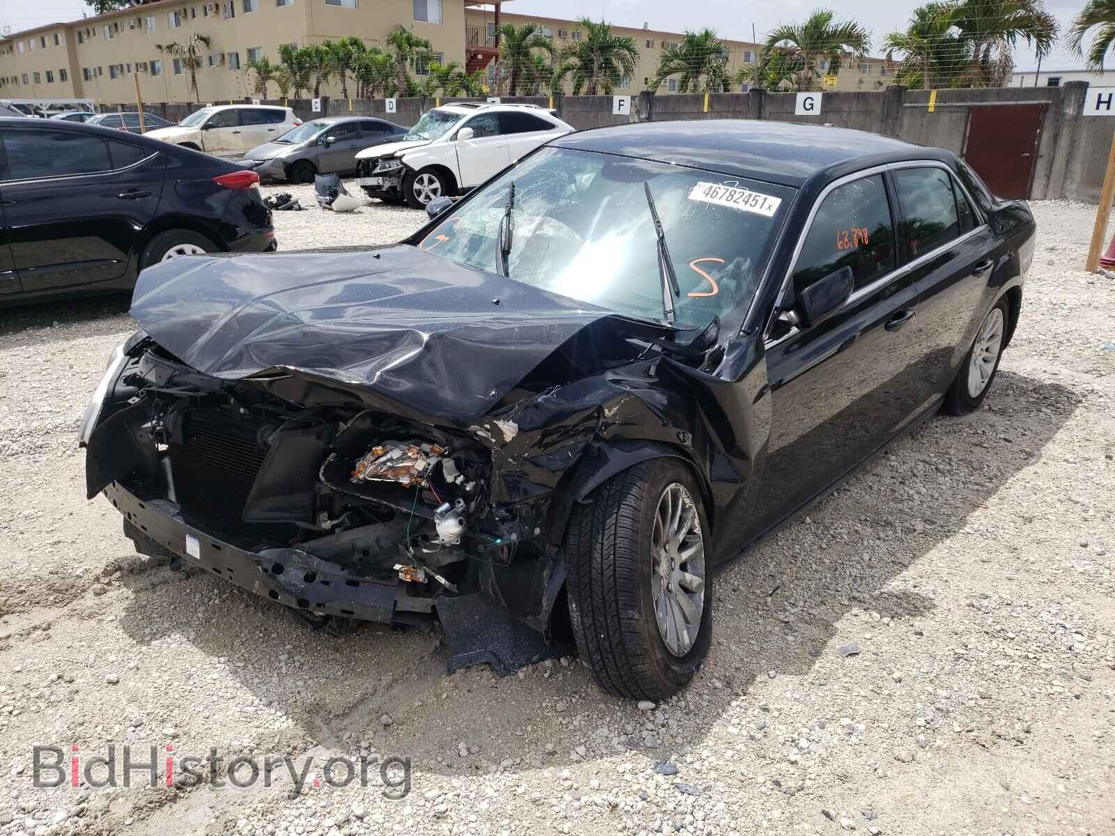 2014 CHRYSLER 300 - VIN: 2C3CCAAG0EH365713 - Фото 2