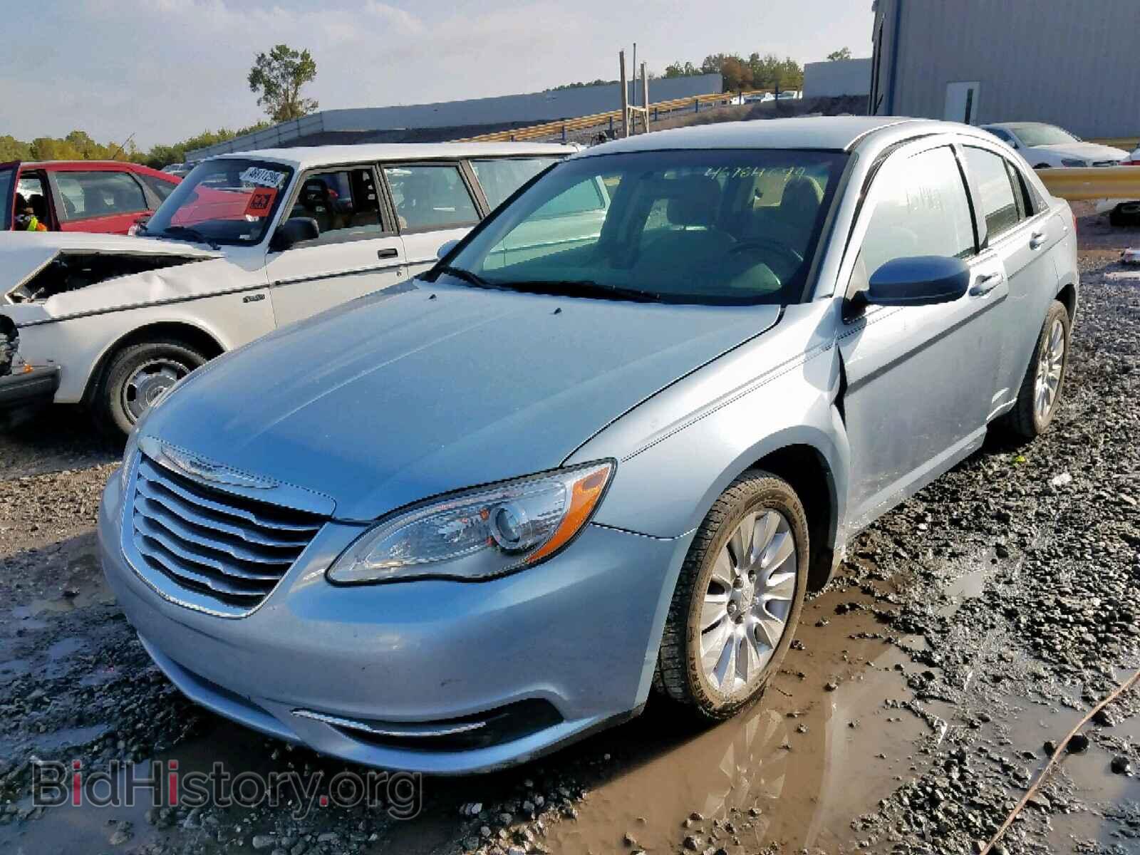 2013 CHRYSLER 200 - VIN: 1C3CCBAB9DN646974 - Photo 2