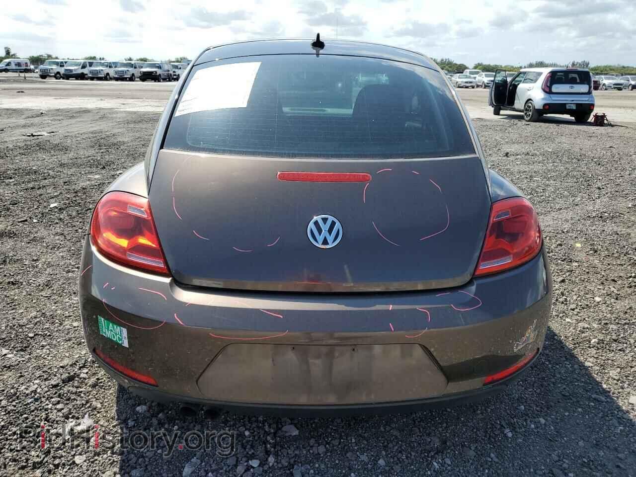 2014 VOLKSWAGEN BEETLE - VIN: 3VWJP7AT2EM633280 - Фото 6