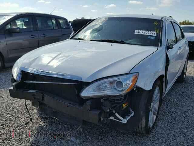 2013 CHRYSLER 200 - VIN: 1C3CCBAB1DN648234 - Фото 2