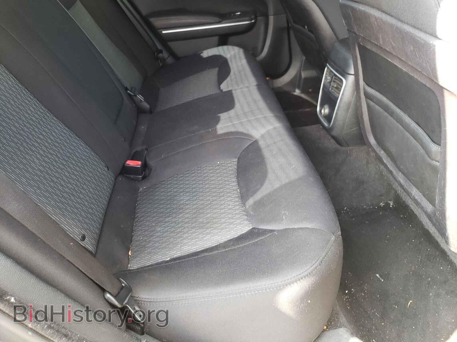 2012 CHRYSLER 300 - VIN: 2C3CCAAG1CH261549 - Фото 6