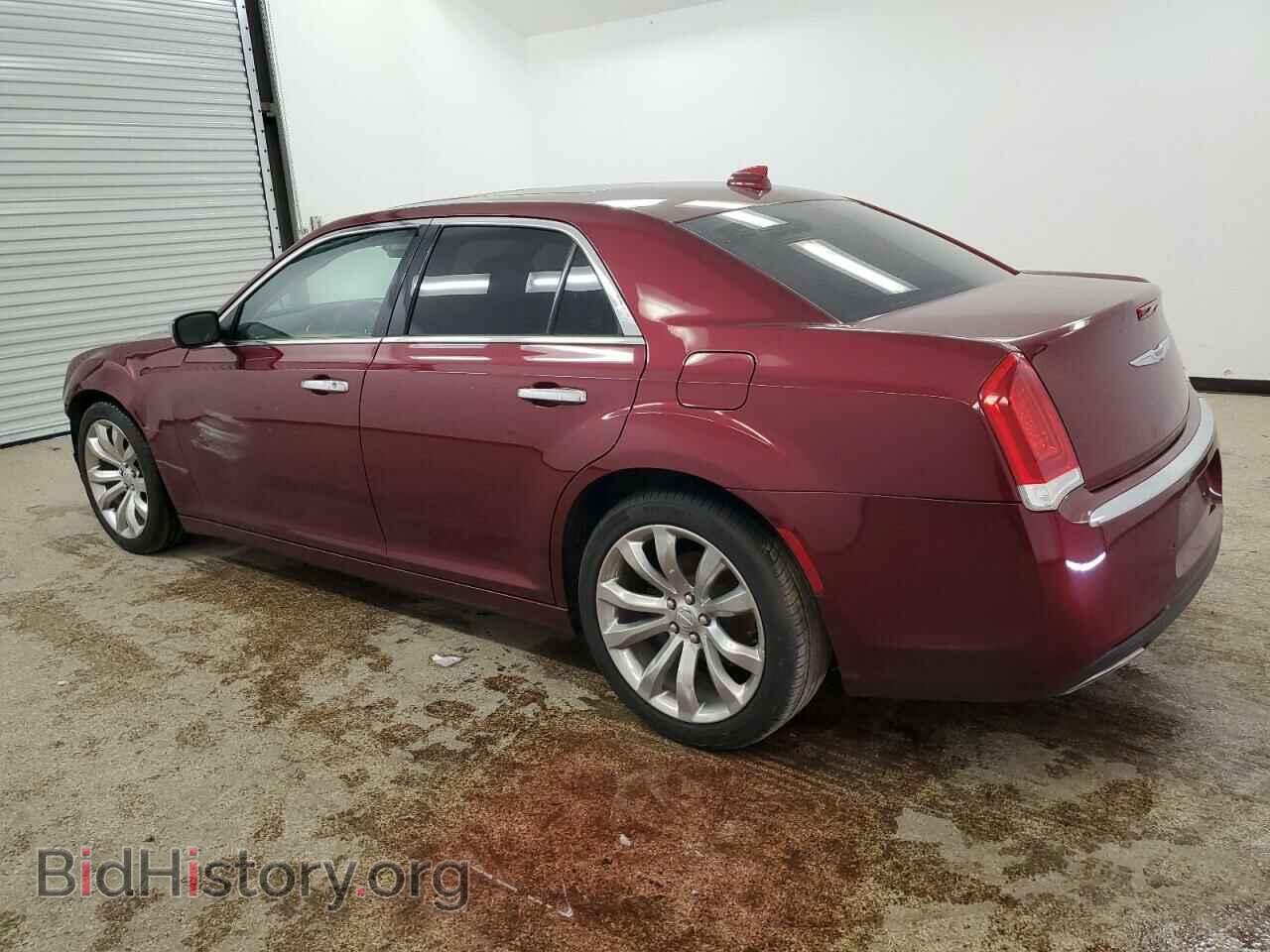 2018 CHRYSLER 300 - VIN: 2C3CCAEG6JH324393 - Фото 2