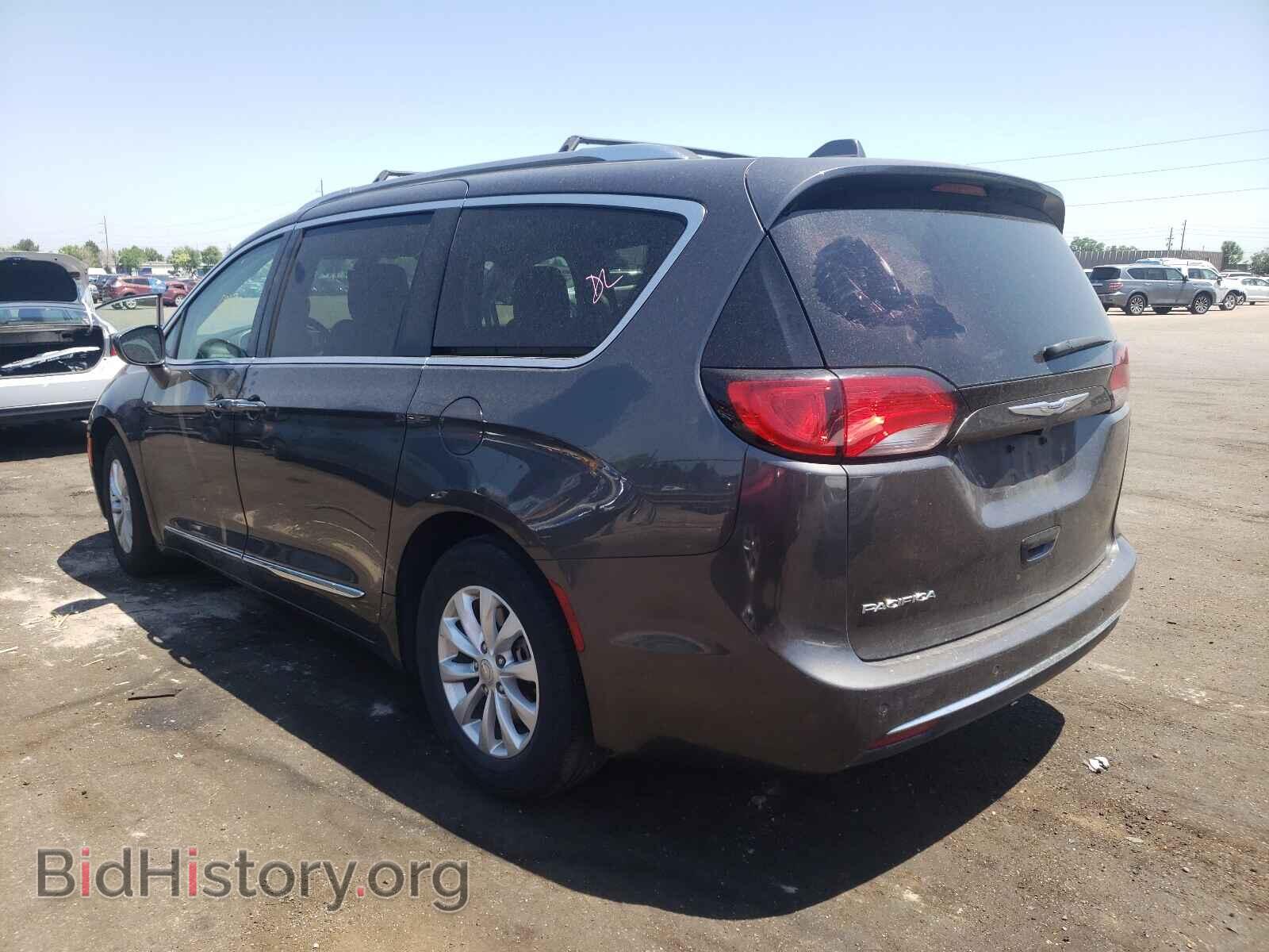 2019 CHRYSLER PACIFICA - VIN: 2C4RC1BGXKR673157 - Фото 3