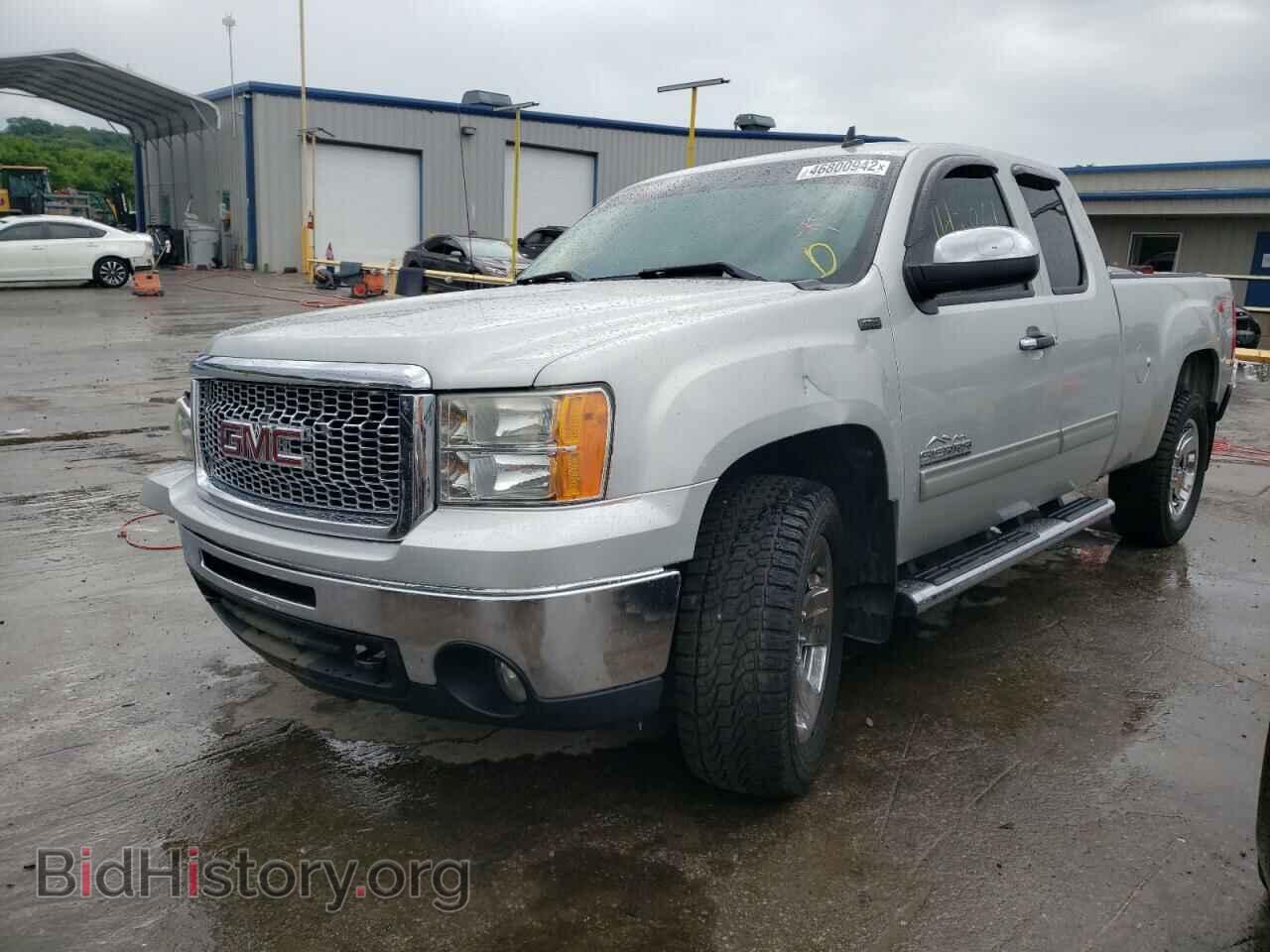 2011 GMC SIERRA - VIN: 1GTR2VE38BZ389860 - Фото 2