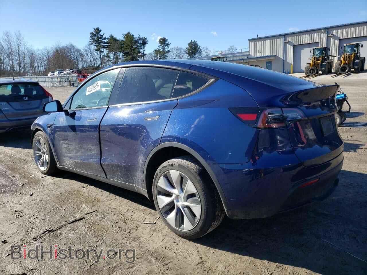 2023 TESLA MODEL Y - VIN: 7SAYGAEEXPF612164 - Фото 2
