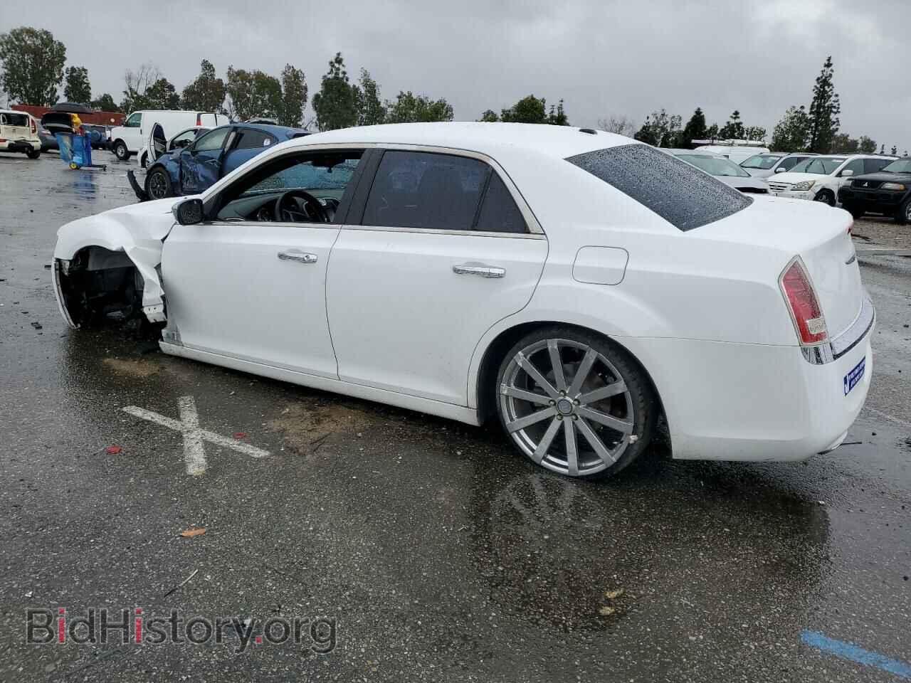 2012 CHRYSLER 300 - VIN: 2C3CCACG5CH232911 - Фото 2