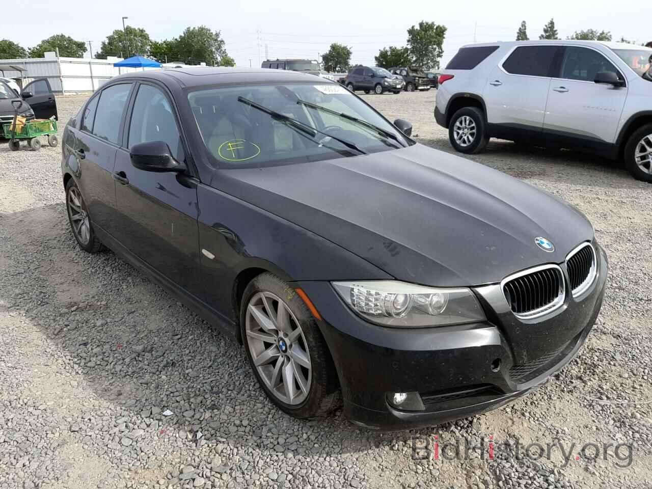 Photo WBAPH7G52ANM53717 - BMW 3 SERIES 2010