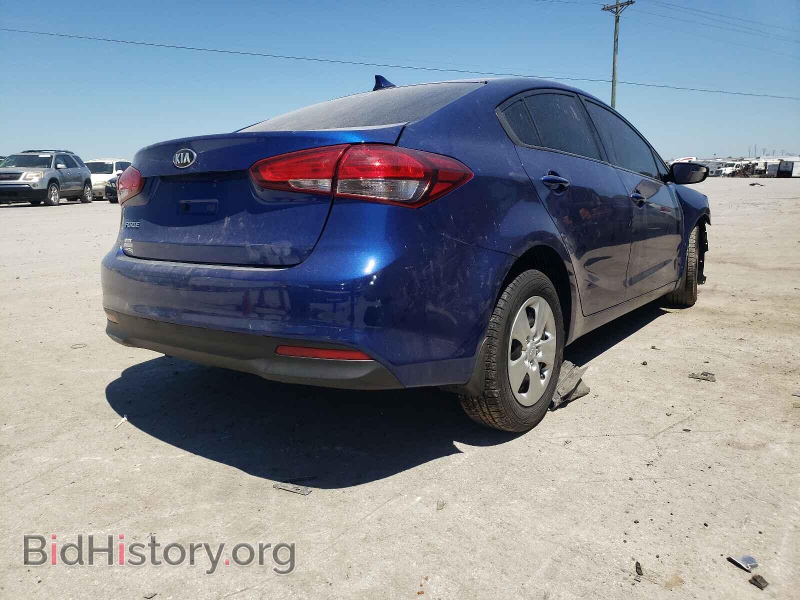 2017 KIA FORTE - VIN: 3KPFK4A70HE138017 - Фото 4