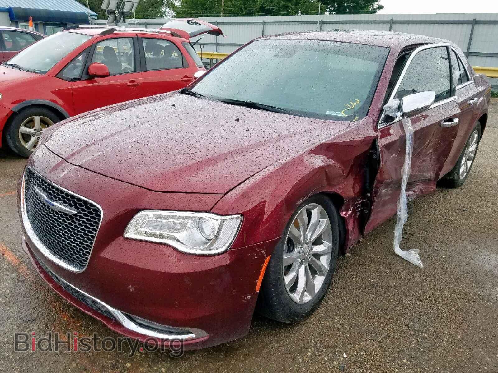 2018 CHRYSLER 300 - VIN: 2C3CCAKG3JH181889 - Фото 2