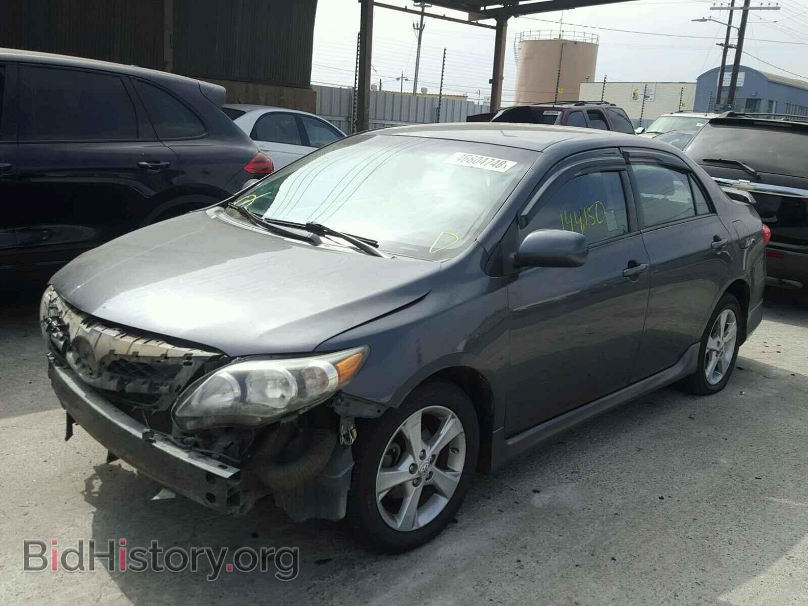 2011 TOYOTA COROLLA BA - VIN: 2T1BU4EE3BC640334 - Фото 2