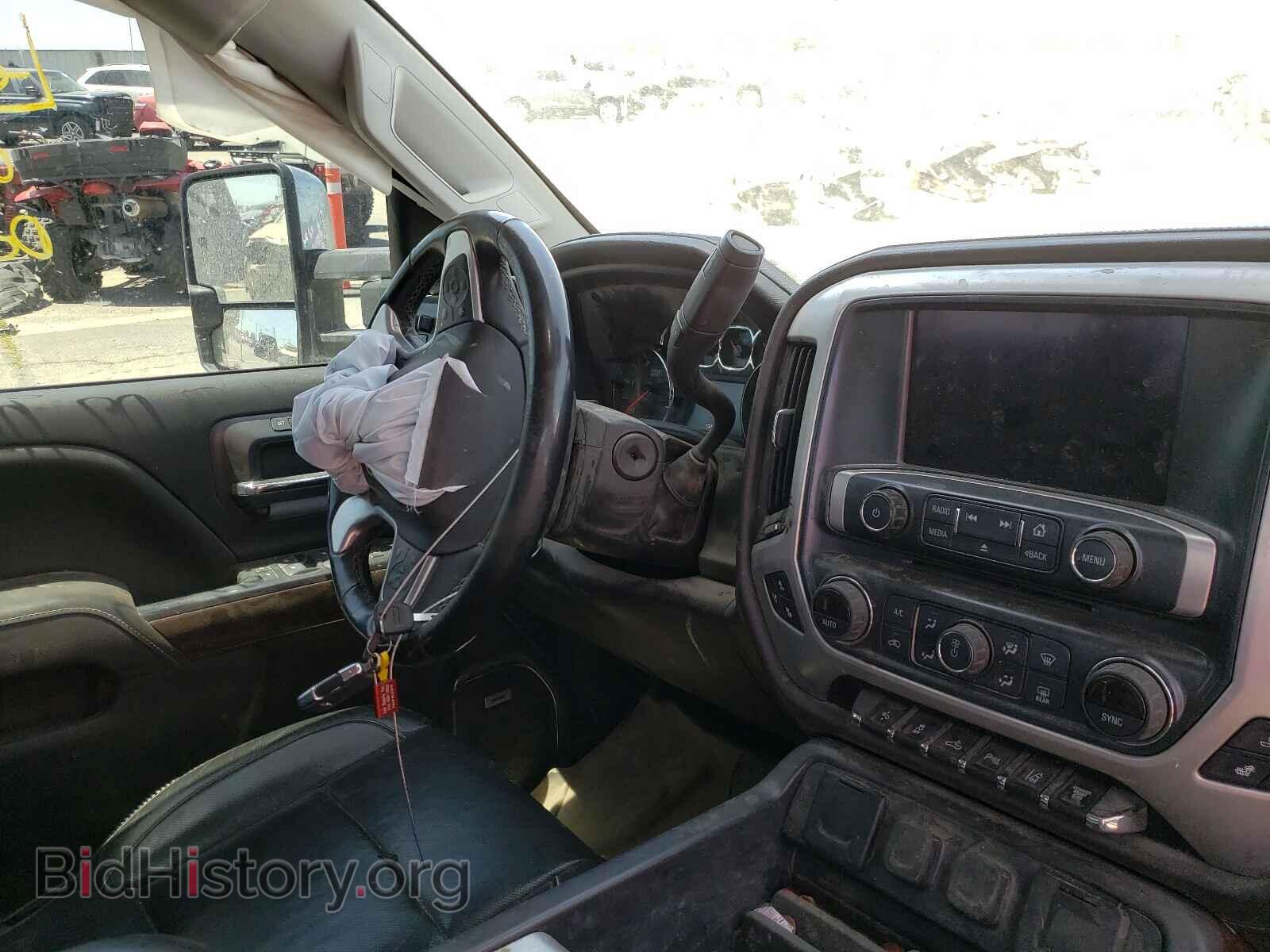 2018 GMC SIERRA - VIN: 1GT12TEY8JF286466 - Фото 9