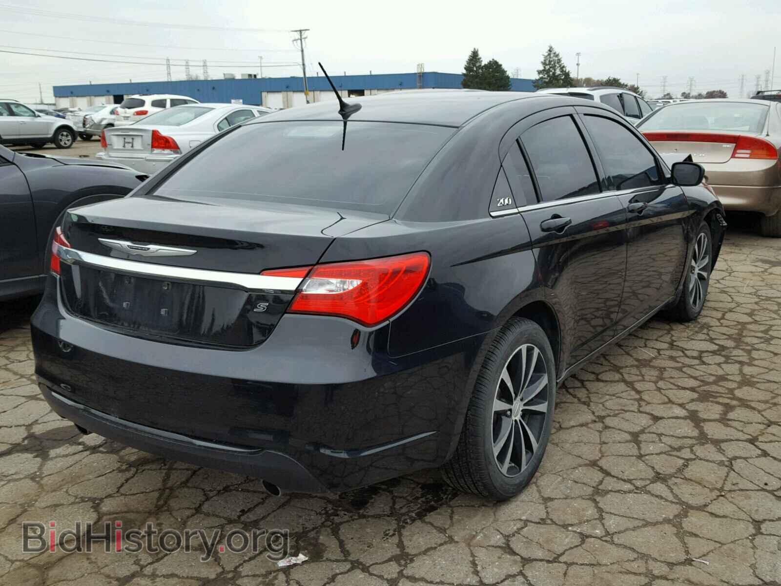 2012 CHRYSLER 200 - VIN: 1C3CCBHG2CN263443 - Фото 4