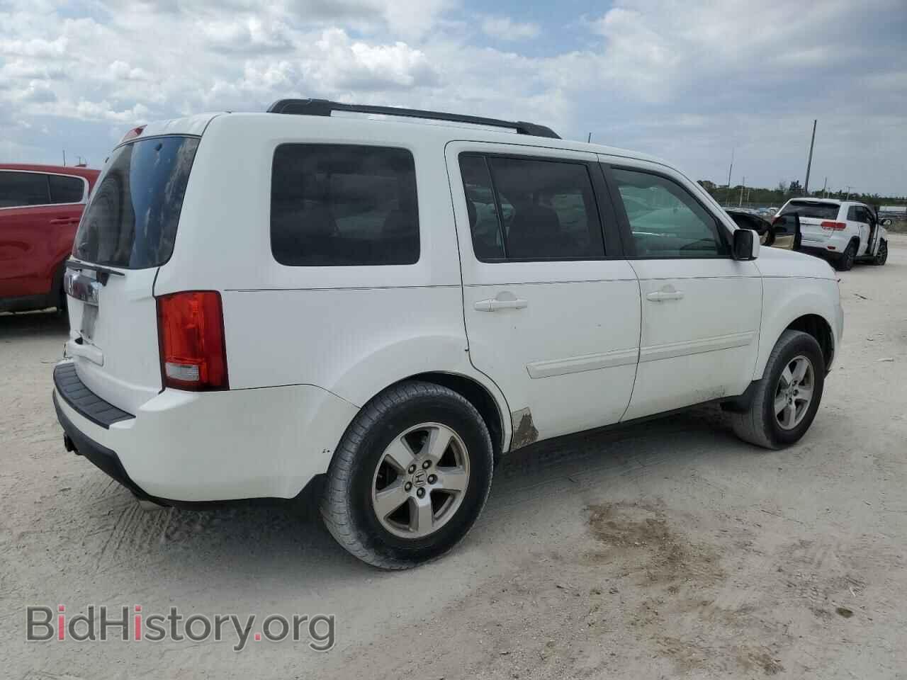 2011 HONDA PILOT - VIN: 5FNYF3H41BB033670 - Фото 3