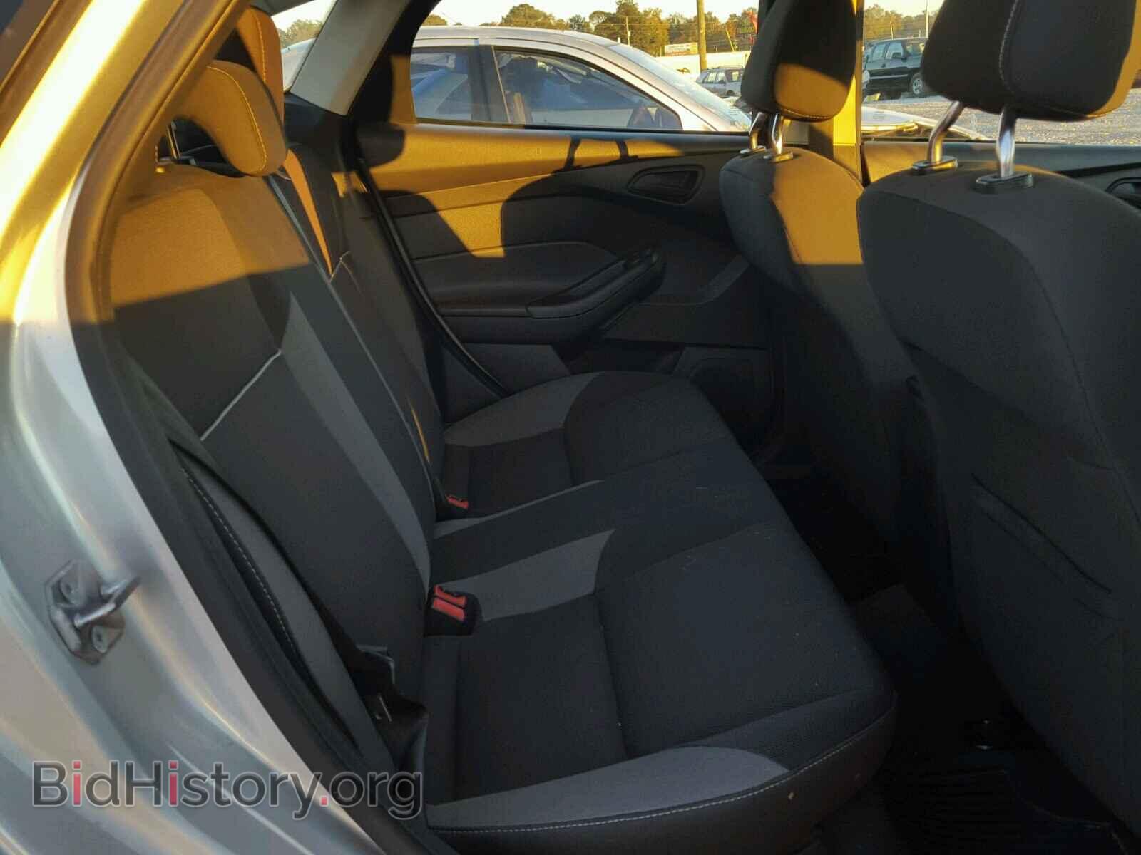 2012 Ford FOCUS (VIN 1FAHP3F26CL197872) — photo 6 of 9