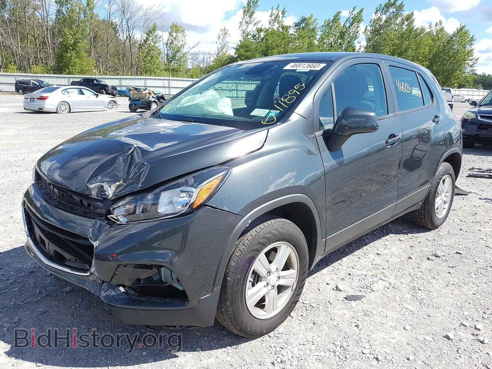 2019 CHEVROLET TRAX - VIN: 3GNCJNSB3KL333859 - Photo 2
