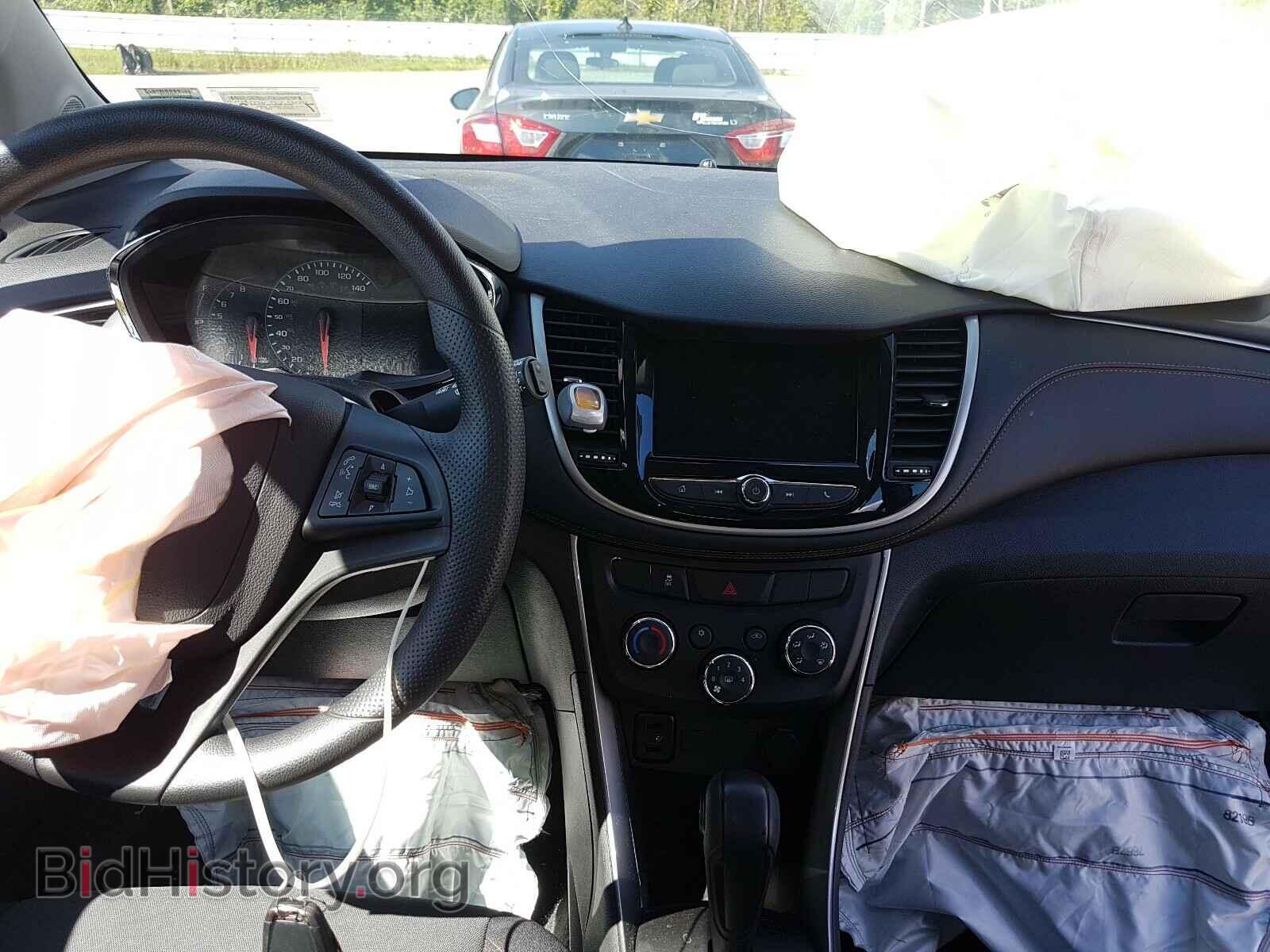 2019 CHEVROLET TRAX - VIN: 3GNCJNSB3KL333859 - Photo 9