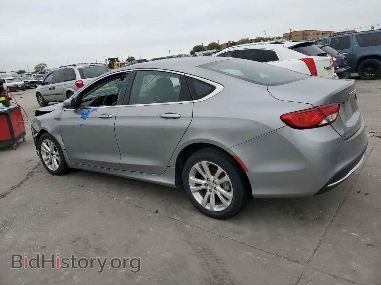 2015 CHRYSLER 200 - VIN: 1C3CCCAB1FN575830 - Фото 2