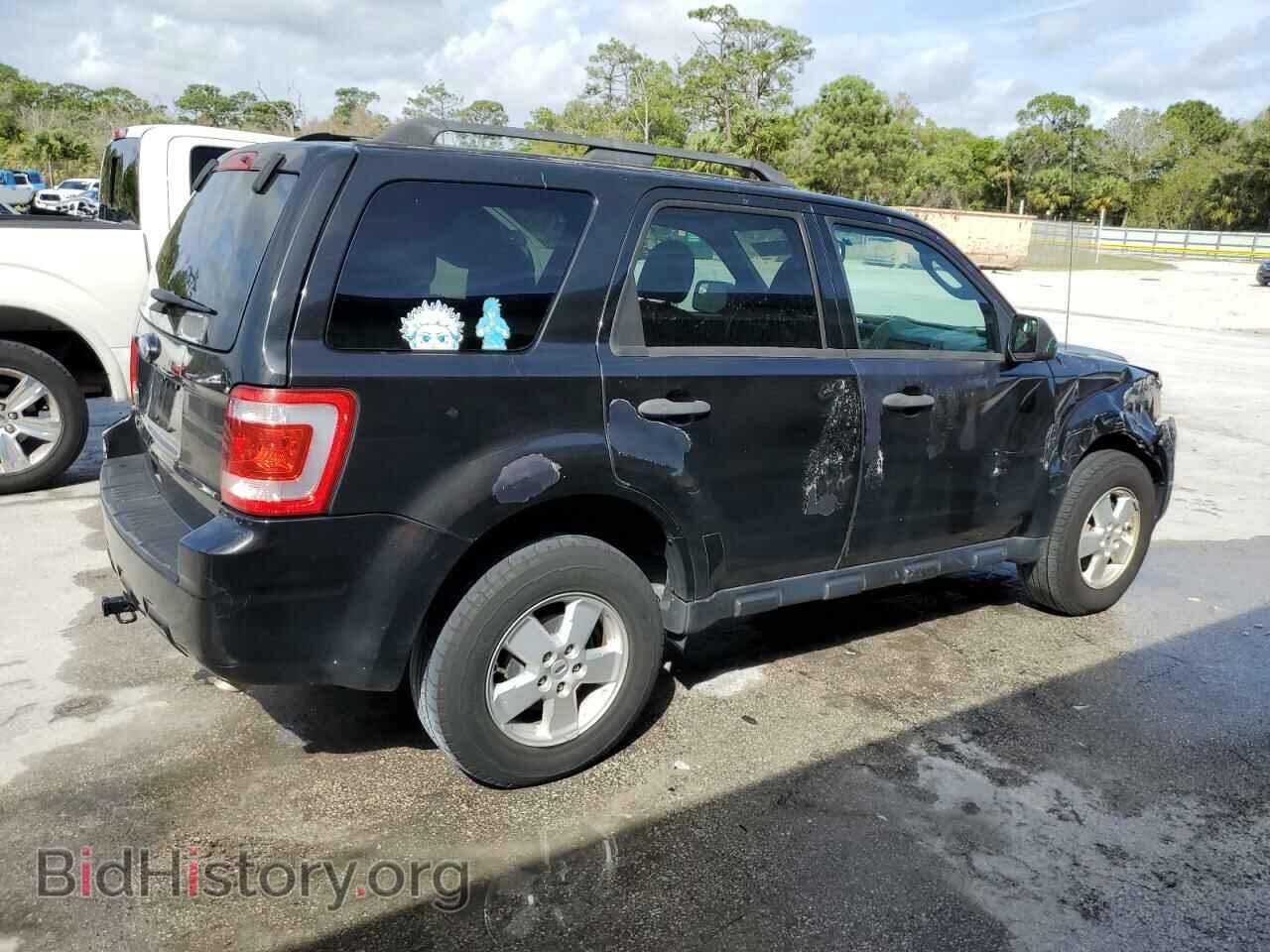 2011 FORD ESCAPE - VIN: 1FMCU0D70BKB35071 - Фото 3