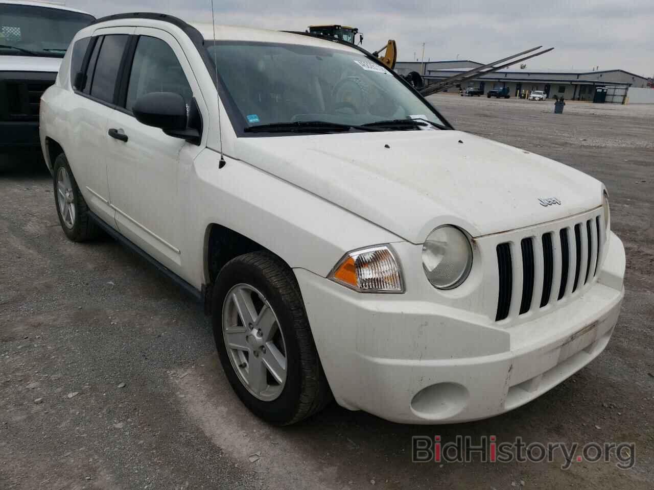 Фотография 1J8FT47068D580169 - JEEP COMPASS 2008