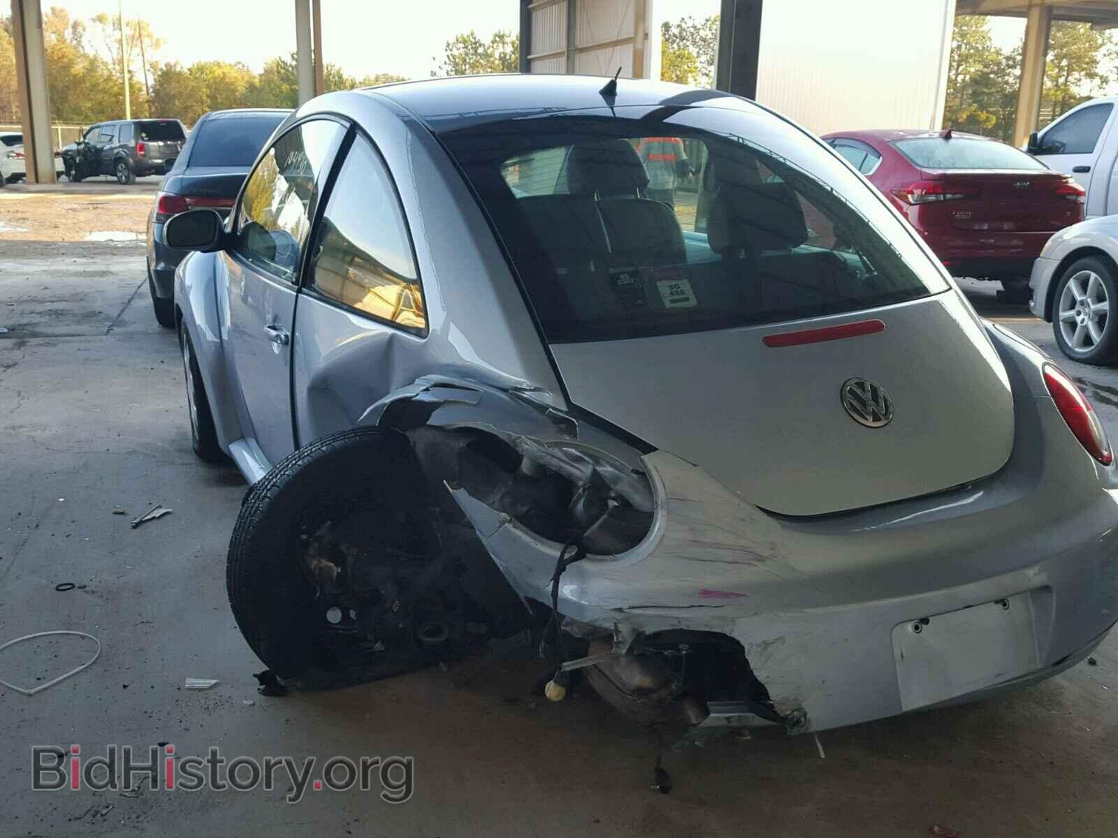 2010 VOLKSWAGEN BEETLE - VIN: 3VWPW3AG2AM005657 - Фото 3