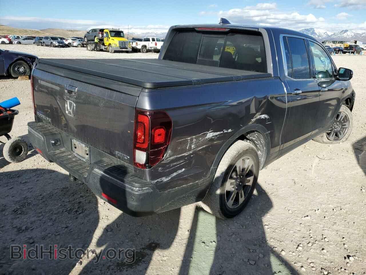 2019 HONDA RIDGELINE - VIN: 5FPYK3F76KB004858 - Фото 3
