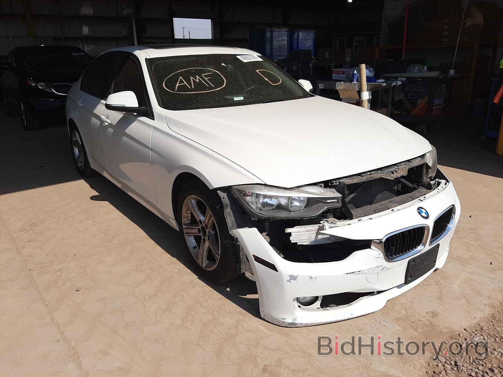 Photo WBA3C1C56DF444243 - BMW 3 SERIES 2013