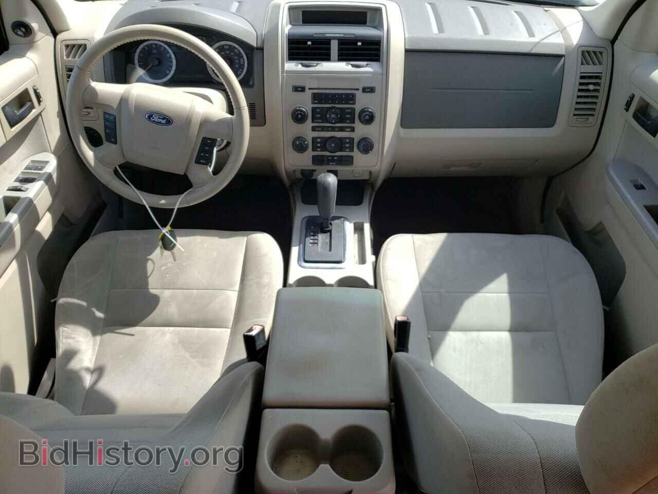 2011 FORD ESCAPE - VIN: 1FMCU0D77BKB36119 - Photo 8