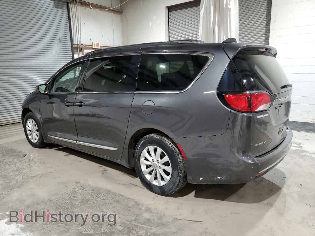 2018 CHRYSLER PACIFICA - VIN: 2C4RC1BG3JR257465 - Фото 2
