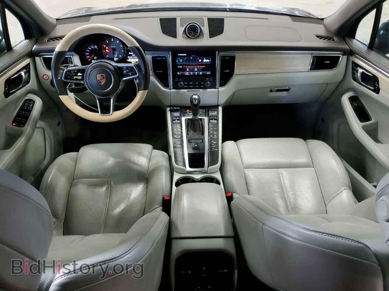 2017 PORSCHE MACAN - VIN: WP1AB2A52HLB12988 - Photo 8