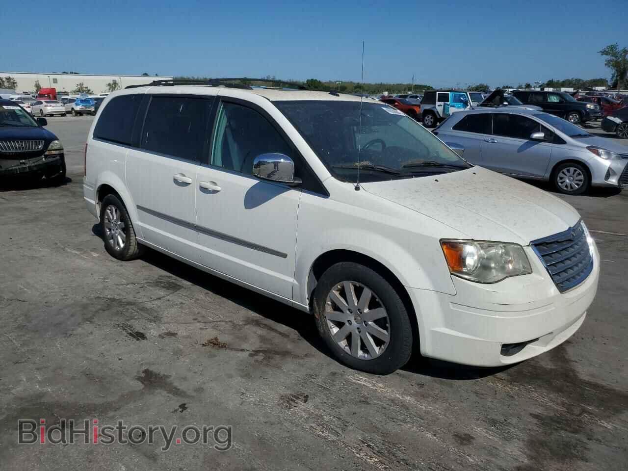 2010 CHRYSLER MINIVAN - VIN: 2A4RR8DX2AR448468 - Photo 4