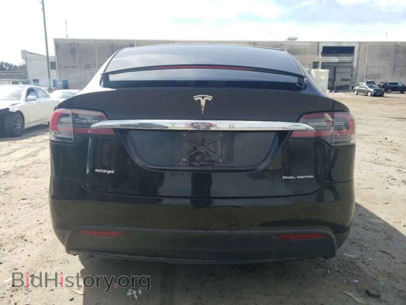 2019 Tesla MODEL X (VIN 5YJXCAE25KF190677) — фото 6 из 13
