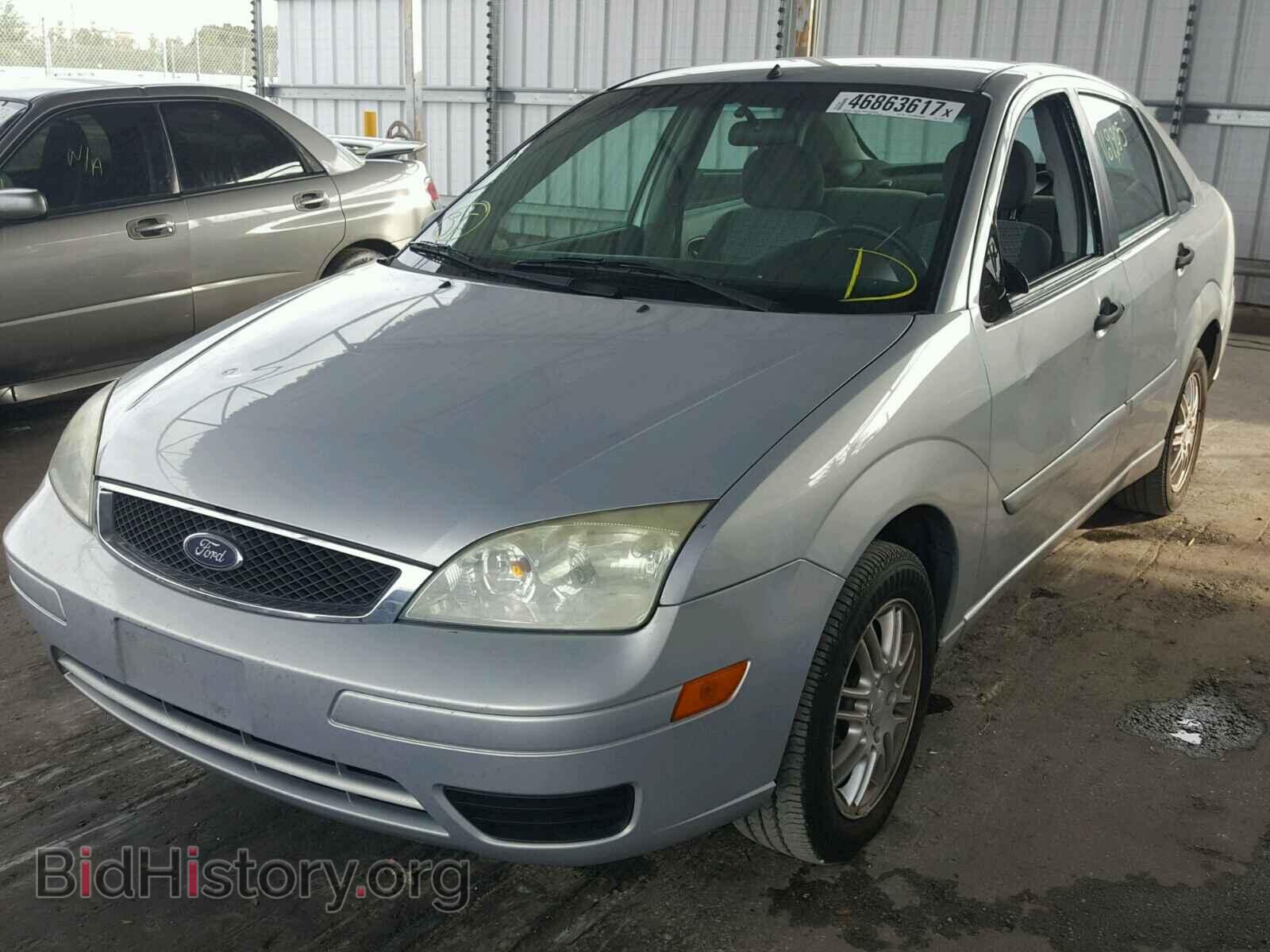 2007 FORD FOCUS - VIN: 1FAFP34N07W132377 - Photo 2