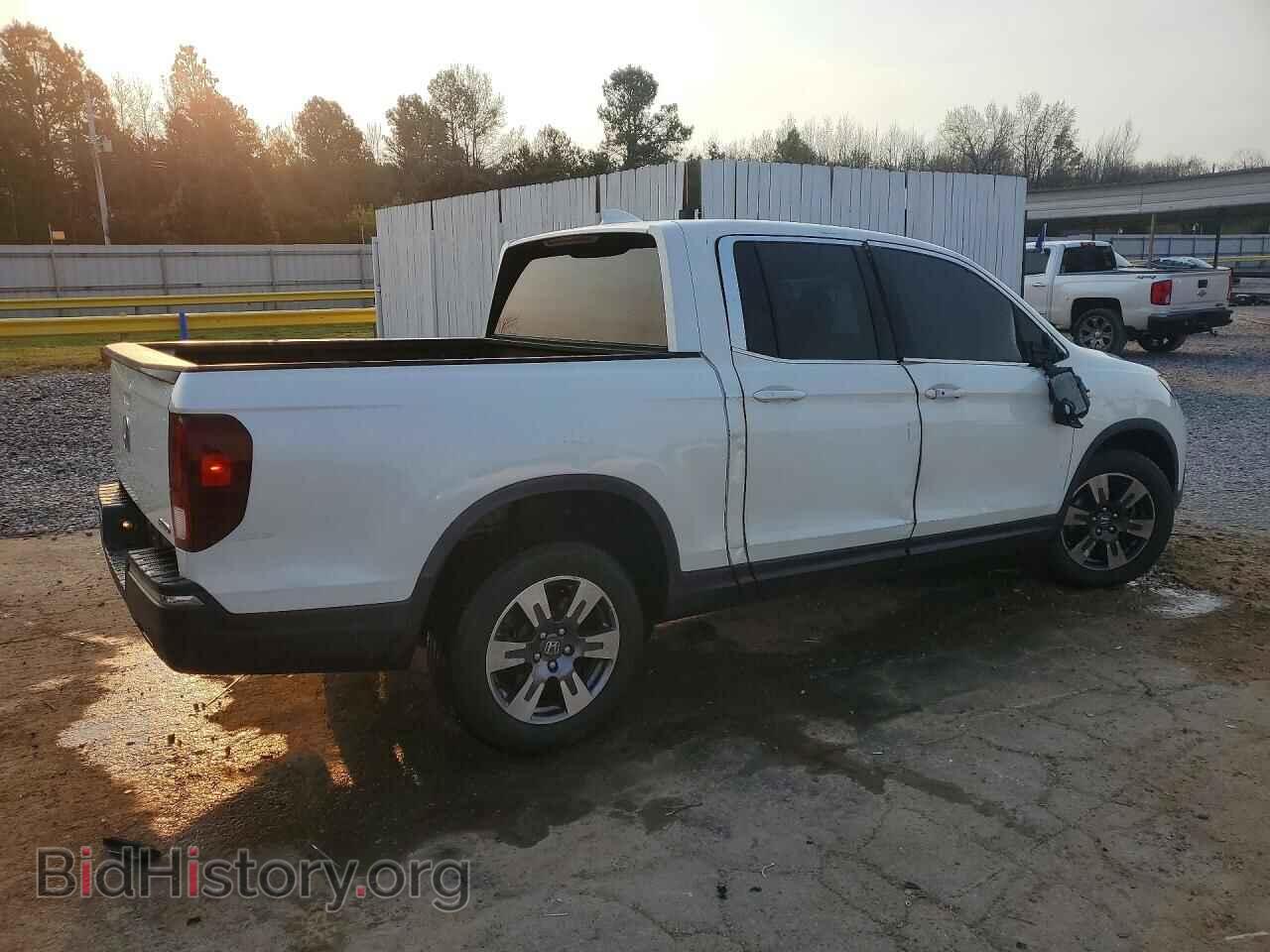 2018 HONDA RIDGELINE - VIN: 5FPYK3F63JB016598 - Фото 3
