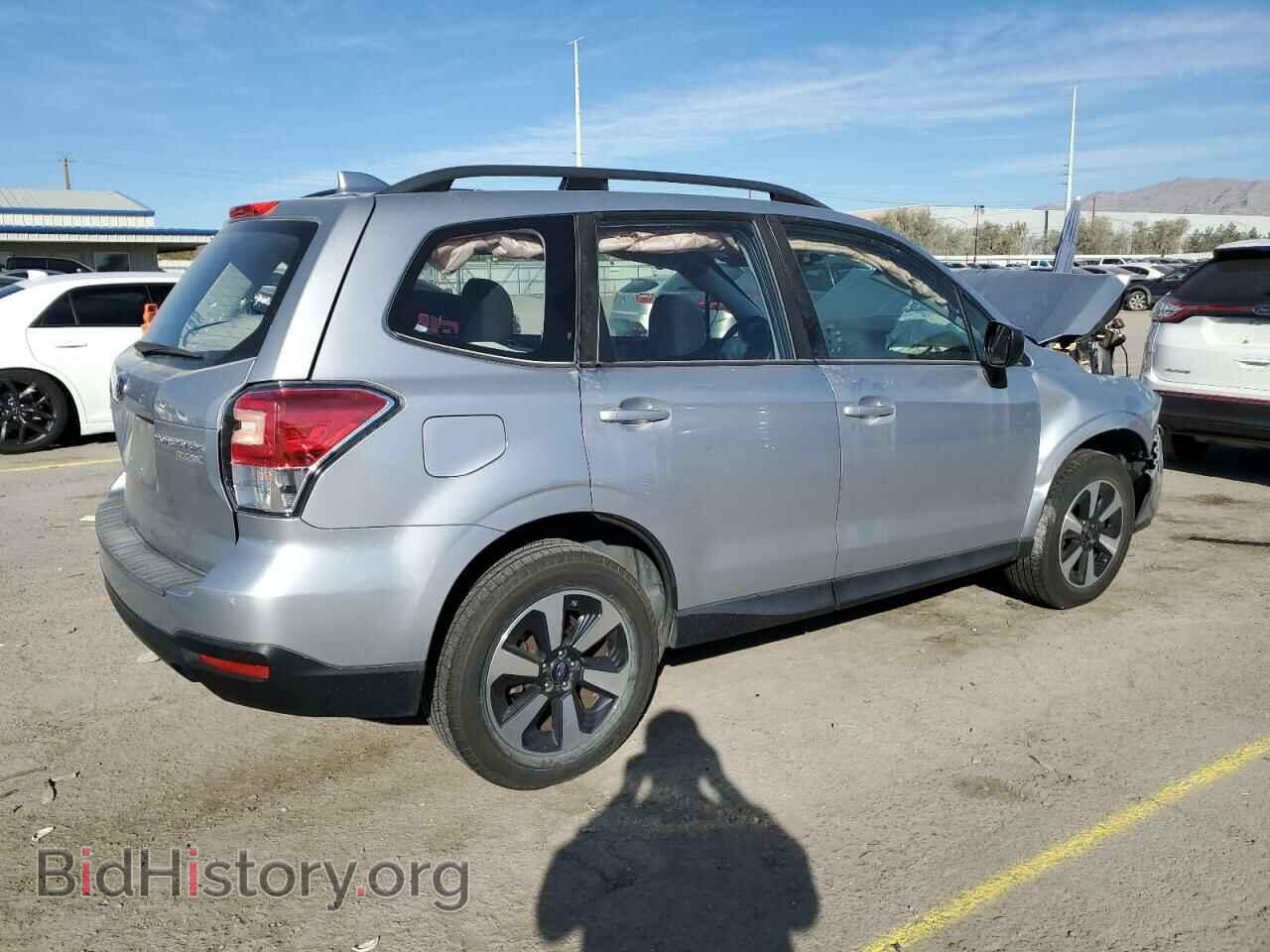 2017 SUBARU FORESTER - VIN: JF2SJABC1HH456493 - Фото 3