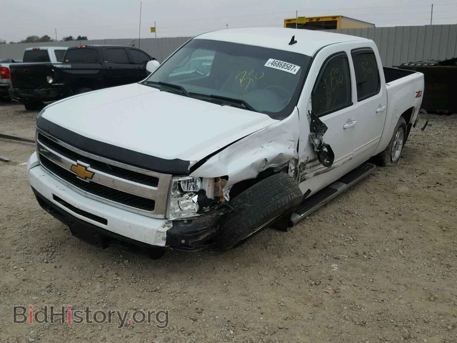2011 CHEVROLET SILVERADO - VIN: 3GCPKTE35BG142842 - Фото 2