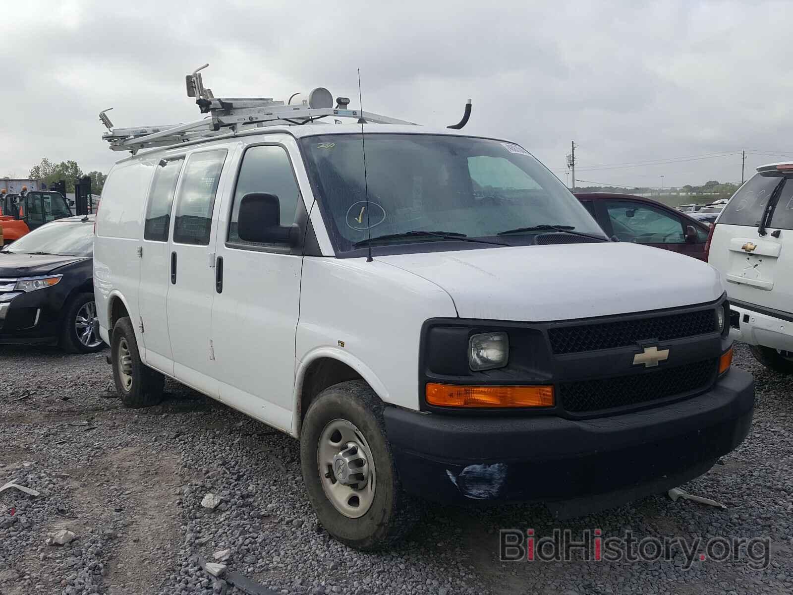 Photo 1GCWGFCA0D1902760 - CHEVROLET EXPRESS 2013