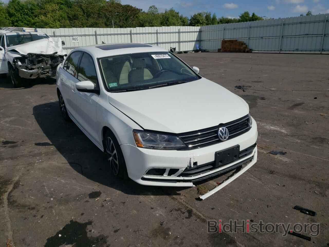 Фотография 3VWDB7AJ5HM305379 - VOLKSWAGEN JETTA 2017