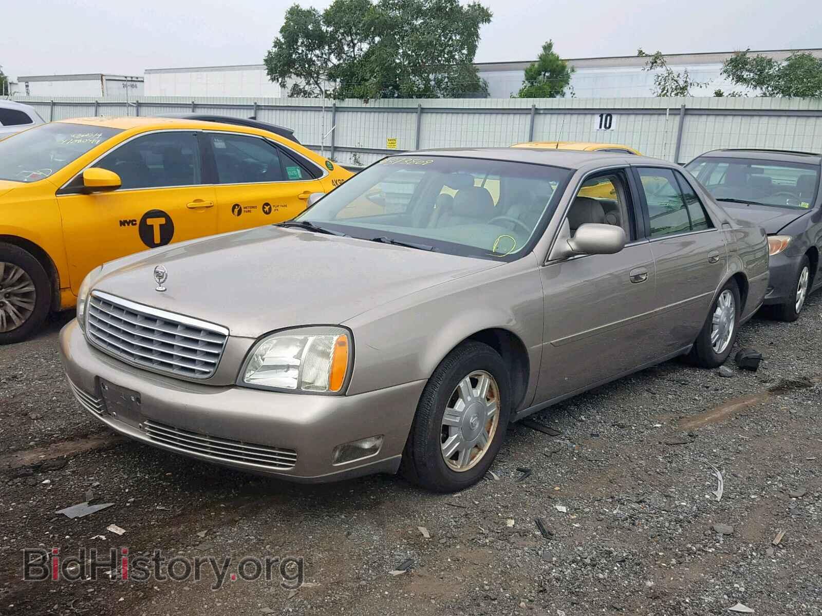2004 CADILLAC DEVILLE - VIN: 1G6KD54Y64U258857 - Photo 2