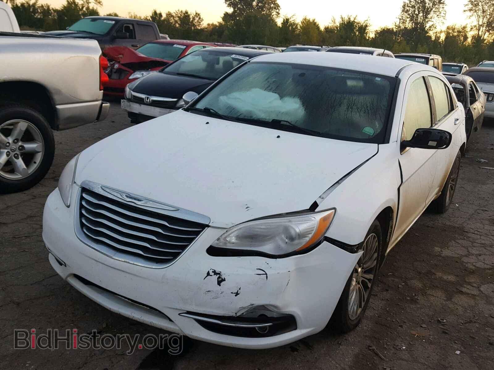 2012 CHRYSLER 200 - VIN: 1C3CCBCB4CN210822 - Photo 2