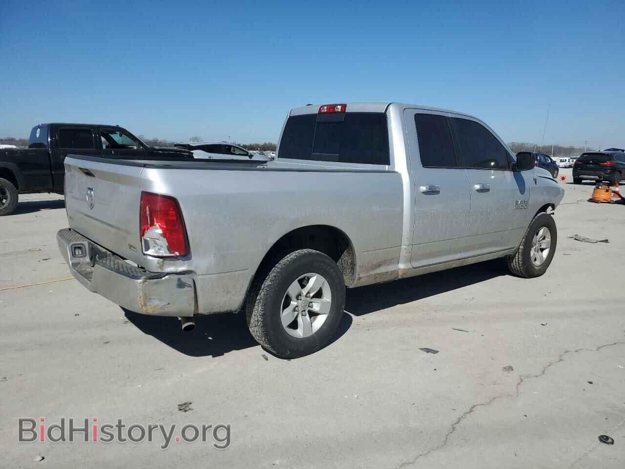 2018 RAM 1500 - VIN: 1C6RR6GG3JS126952 - Фото 3