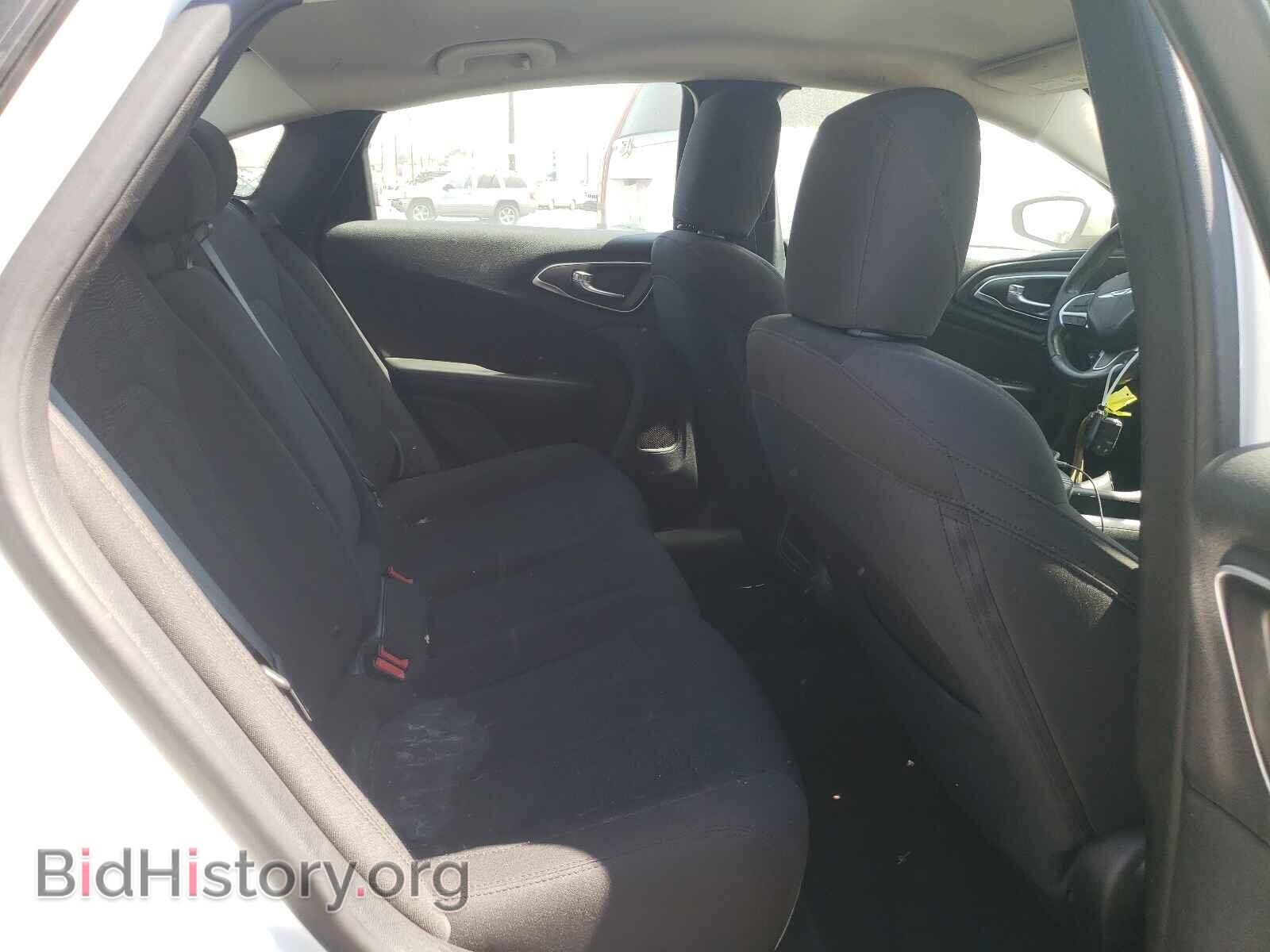 2015 CHRYSLER 200 - VIN: 1C3CCCAB5FN680998 - Фото 6