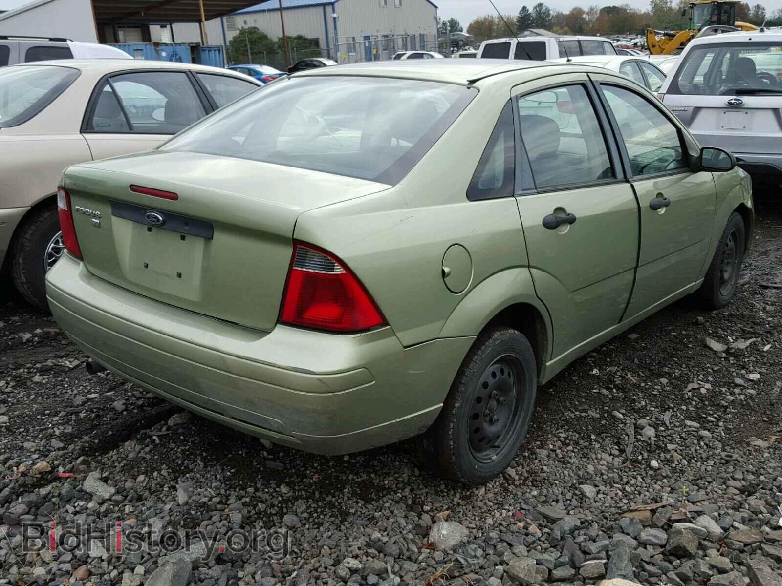 2007 FORD FOCUS - VIN: 1FAFP34NX7W209482 - Фото 4