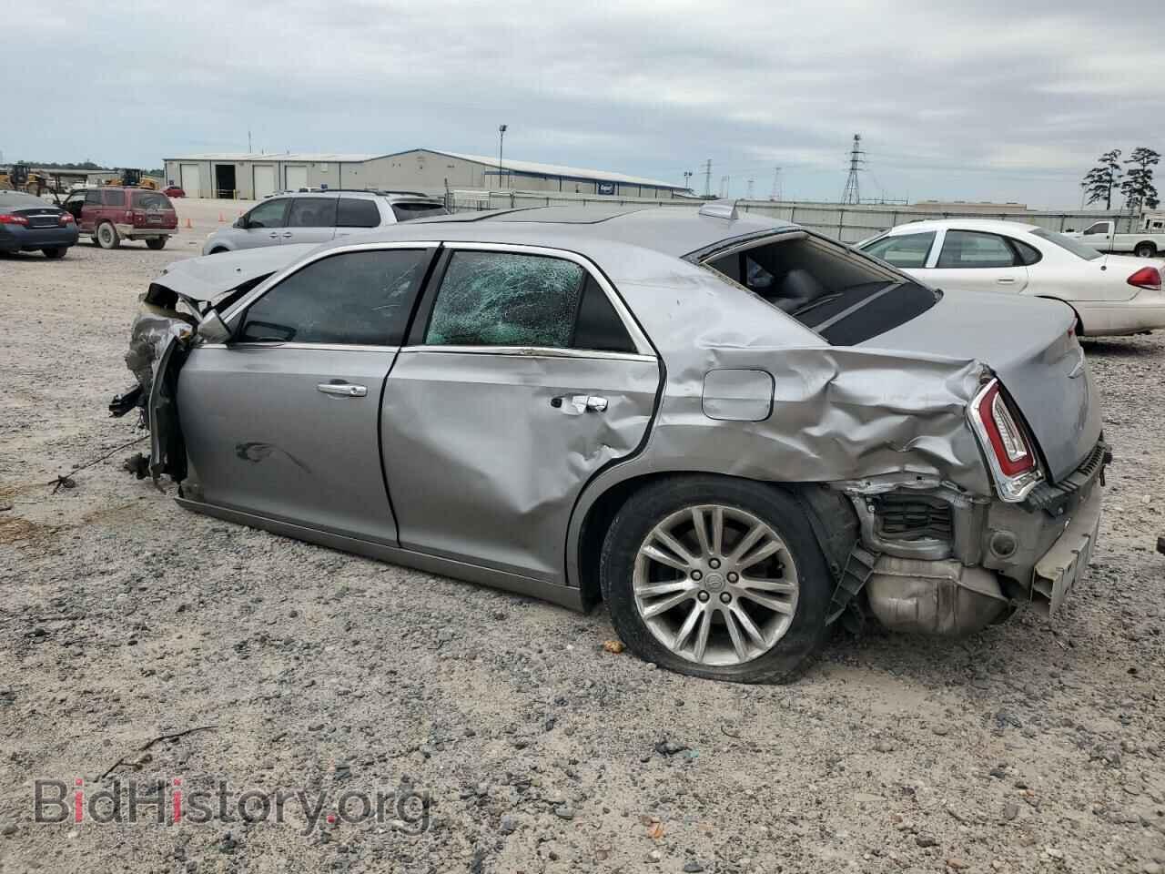 2016 CHRYSLER 300 - VIN: 2C3CCAEG2GH123440 - Фото 2