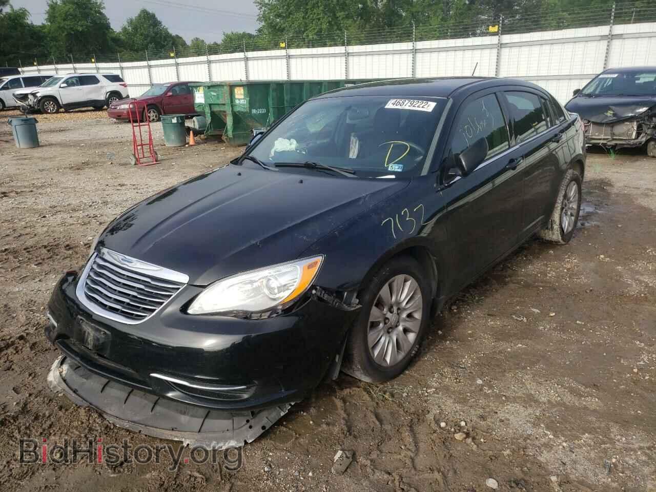 2014 CHRYSLER 200 - VIN: 1C3CCBAB4EN207330 - Фото 2