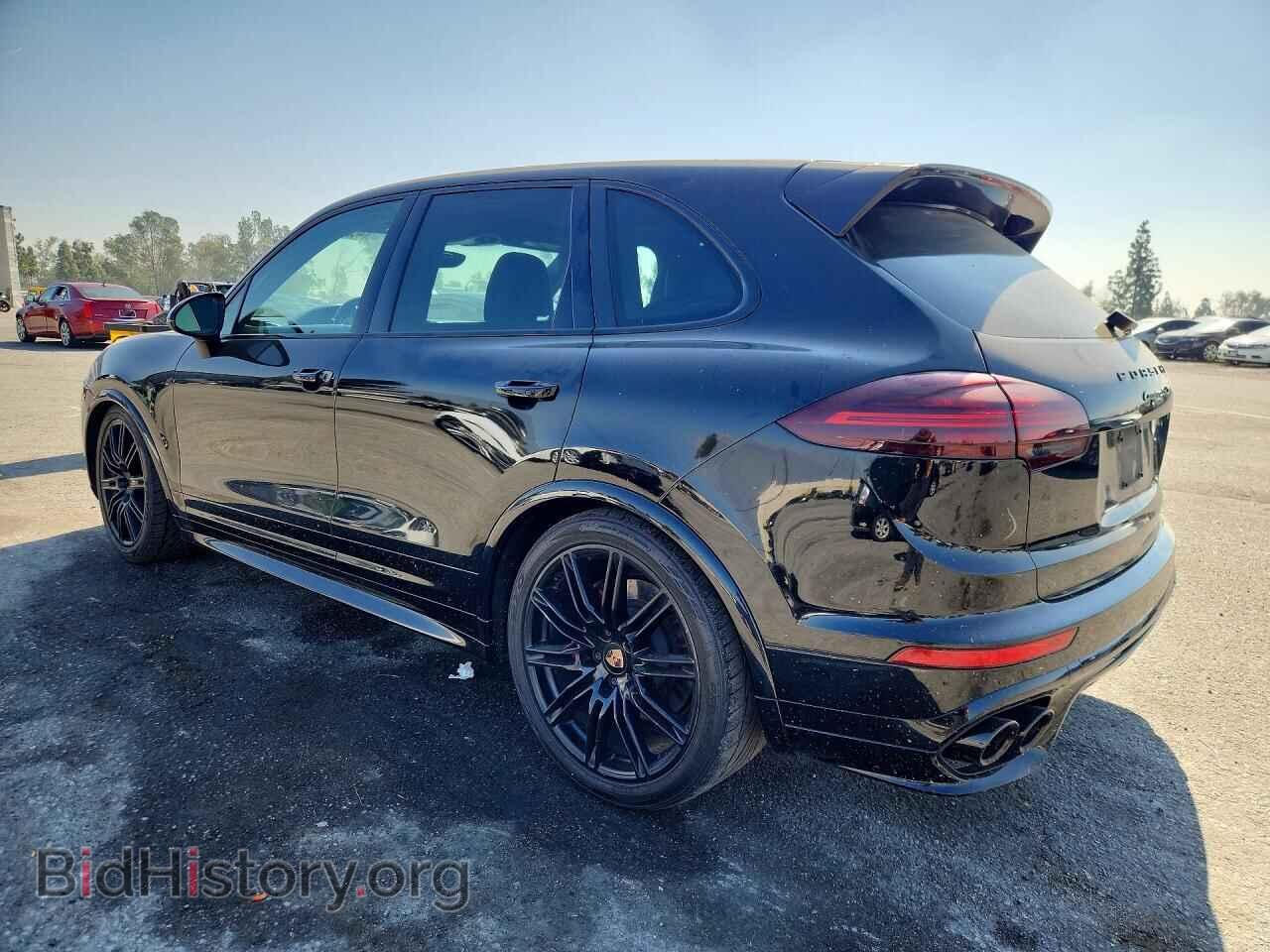2016 PORSCHE CAYENNE - VIN: WP1AD2A23GLA70491 - Photo 2