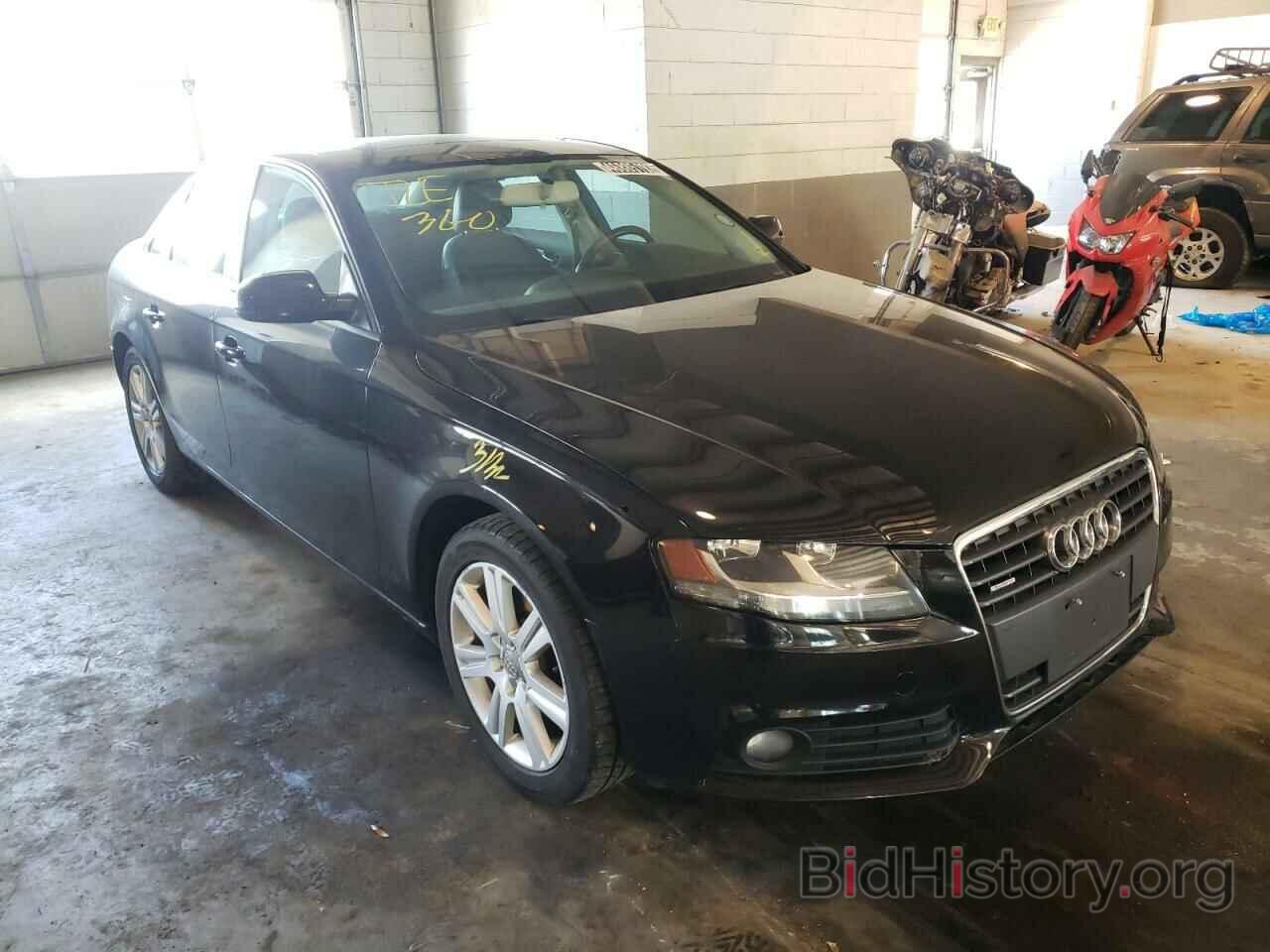 Photo WAUBFAFL6AN003579 - AUDI A4 2010