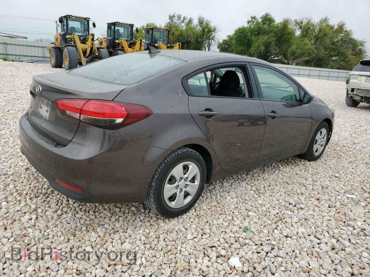 2017 KIA FORTE - VIN: 3KPFK4A75HE138692 - Фото 3