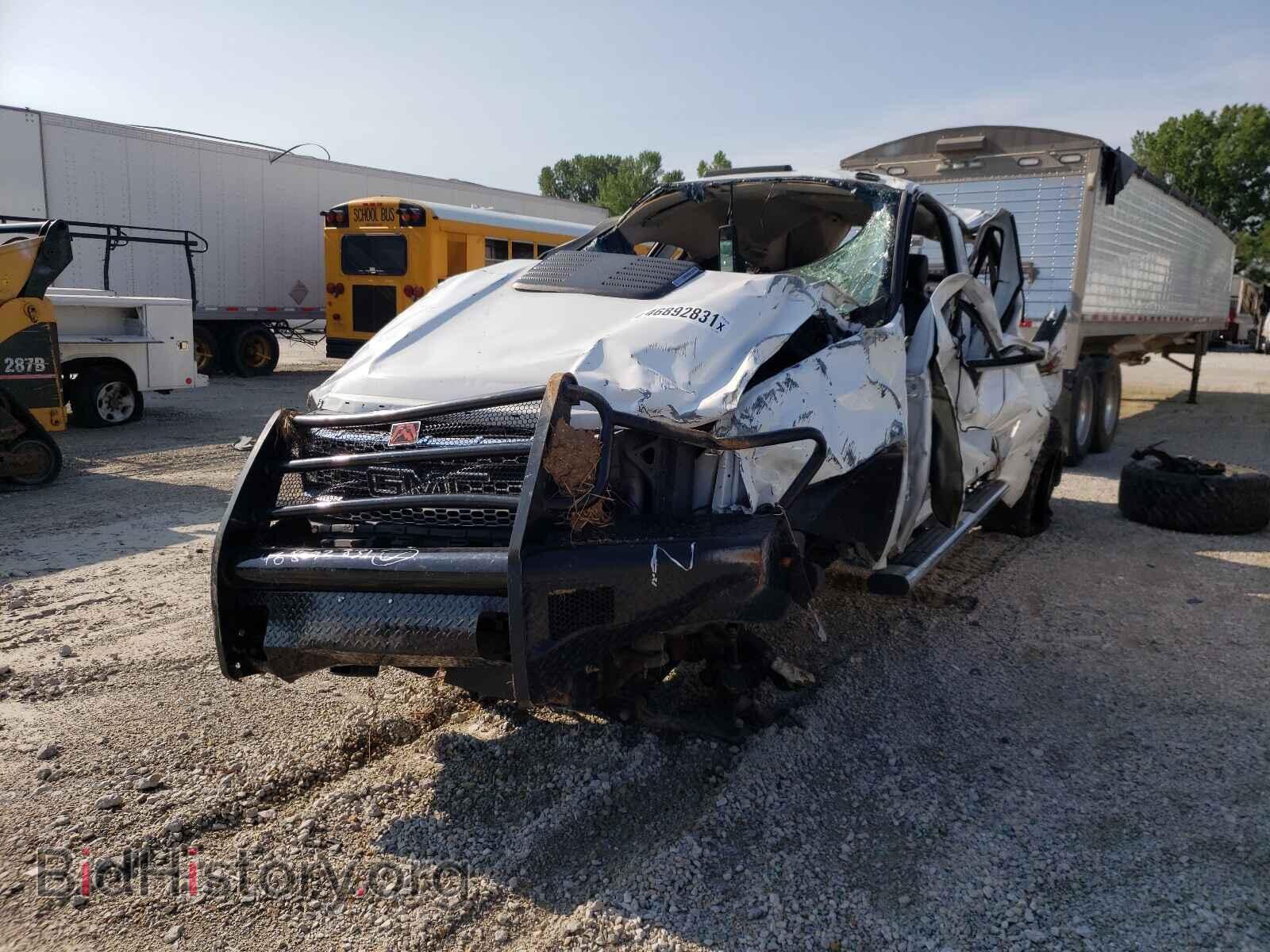2013 GMC SIERRA - VIN: 1GT120C83DF135086 - Фото 2